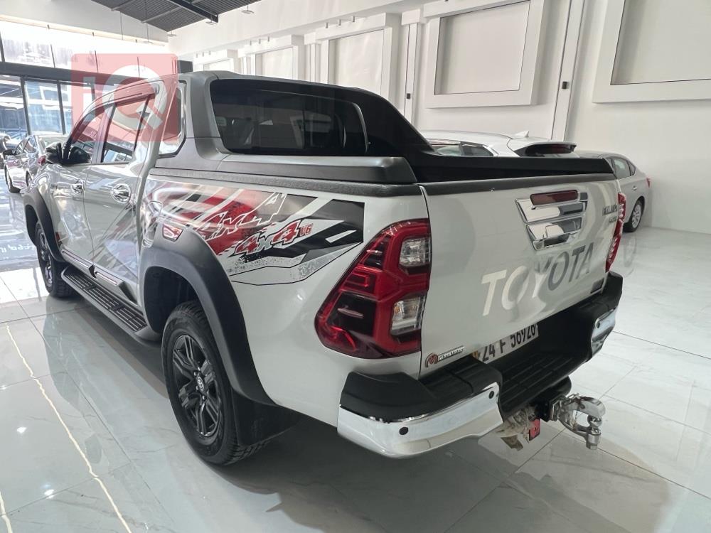 تويوتا هايلوكس